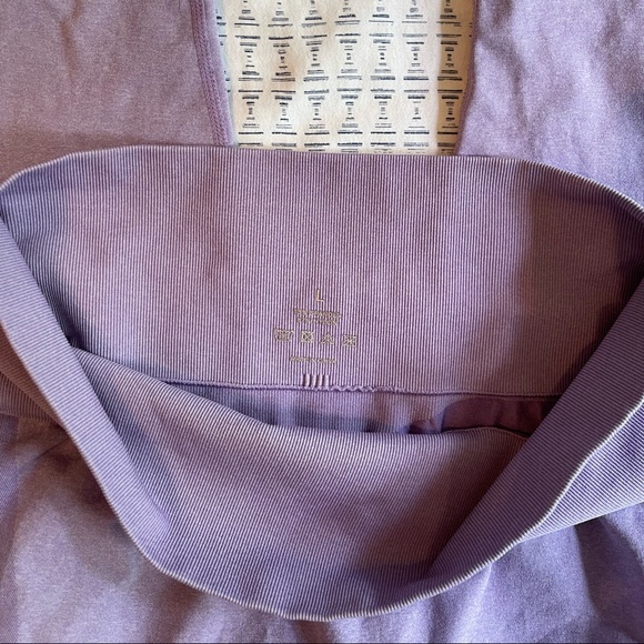 NVGTN Leggings - Picture 3 of 3